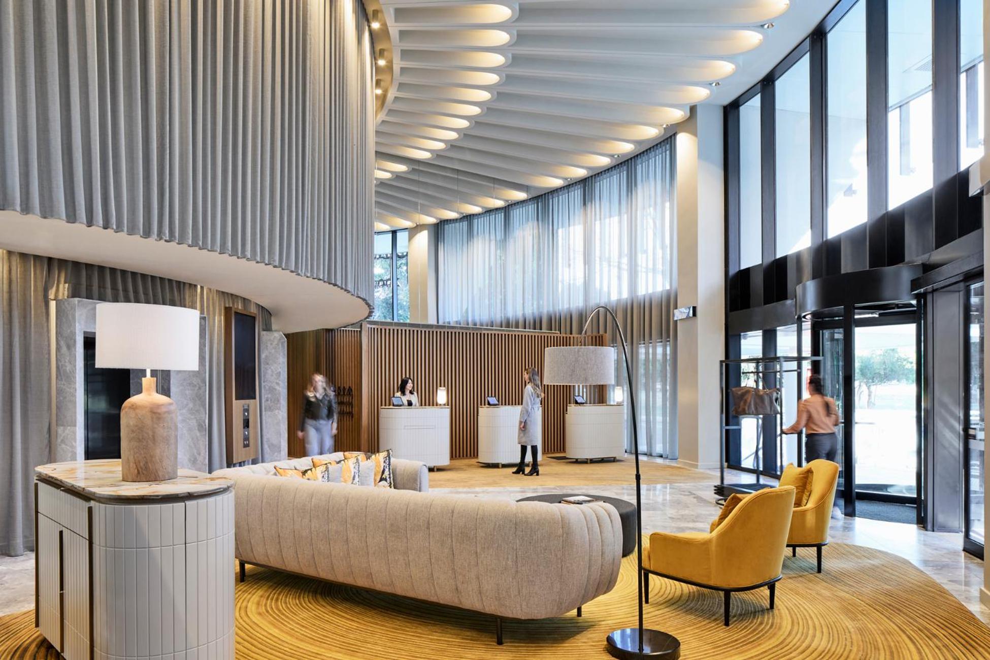 คริสตัลบรูก คิงส์ลีย์ Hotel นิวแคสเซิล ภายนอก รูปภาพ The lobby of the hotel